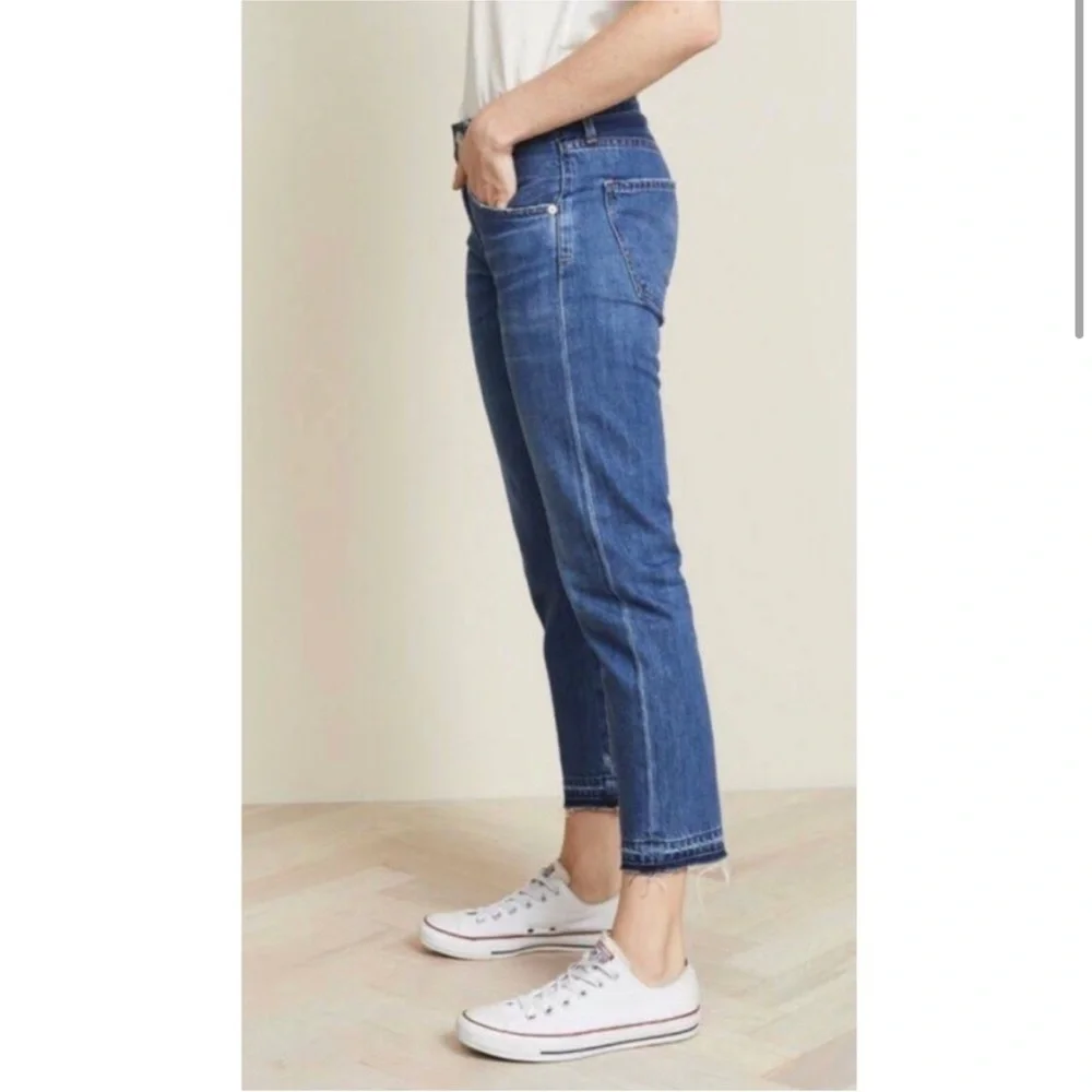 Citizens of Humanity Premium Vintage Emerson Crop Slim Boyfriend in Daze.‎